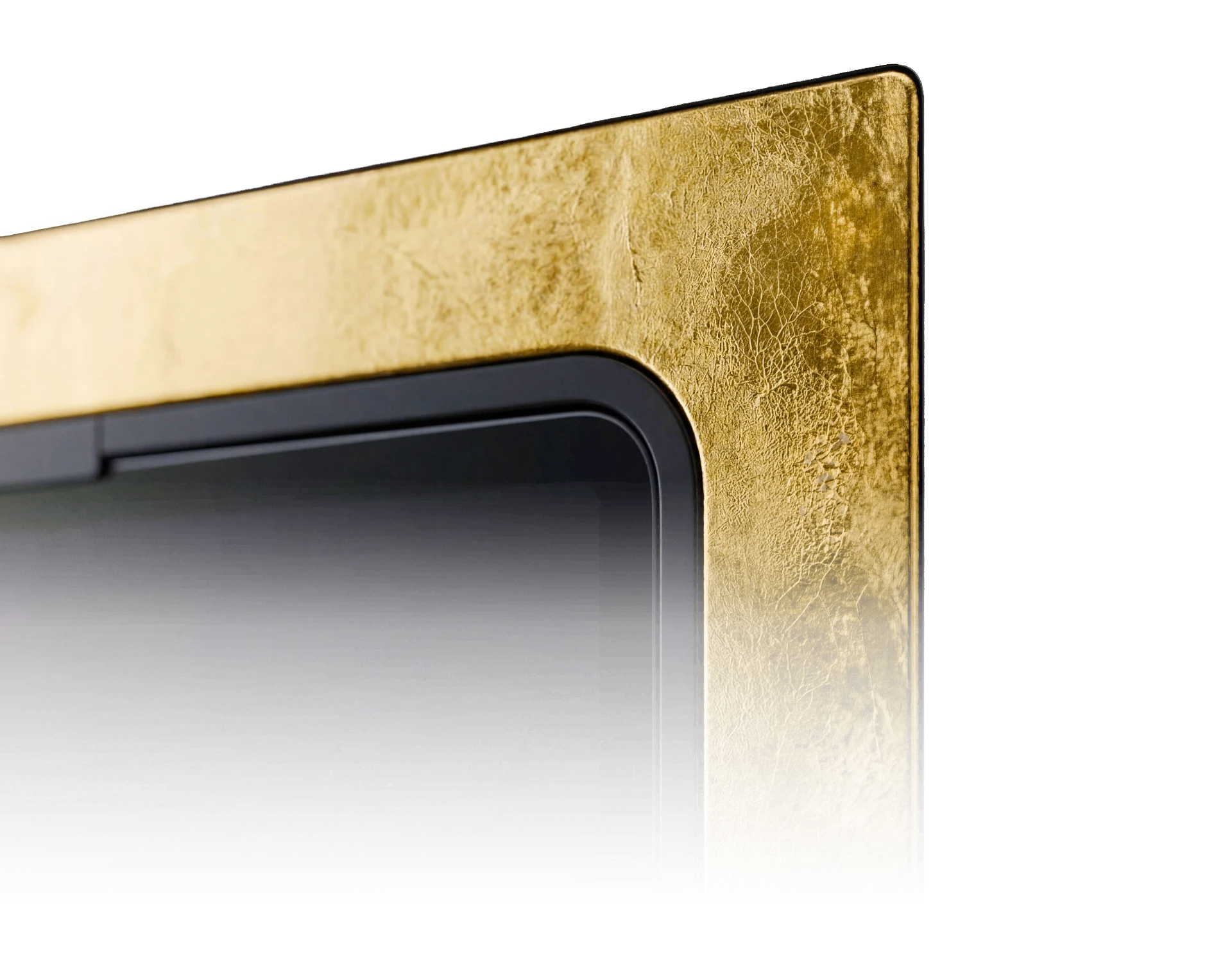 STANDED Zero — gold leaf bezel detail